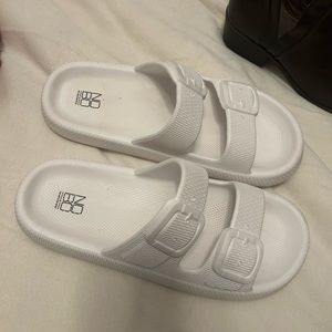 White comfy sandals-size 9